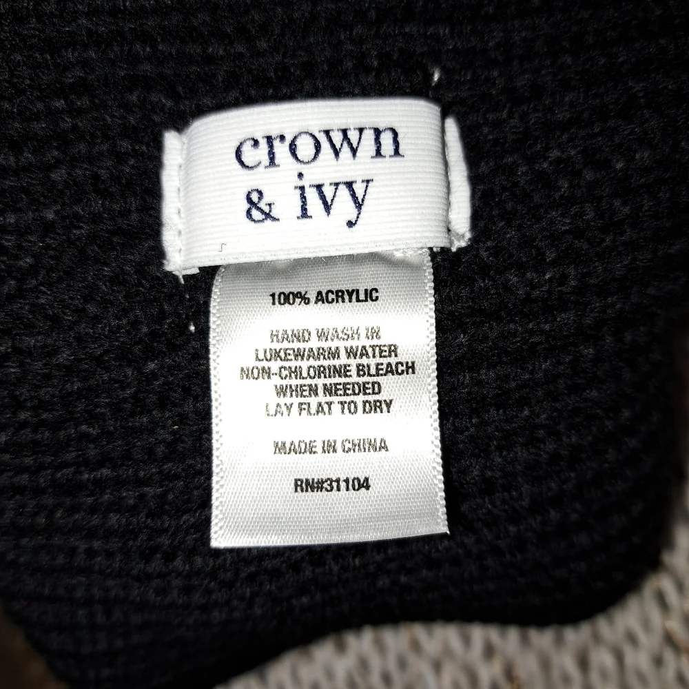 WINTER WEATHER BUNDLE. GLOVES, BEANIE, SCARF